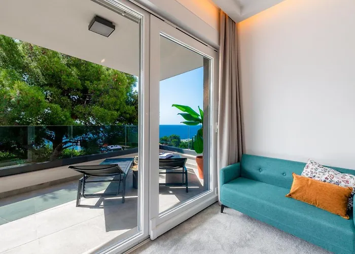 Luxury Apartment Marangun